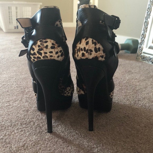 To big - Picture 3 of 6